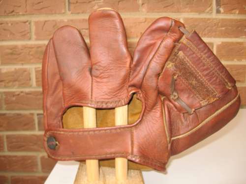Leo Durocher MacGregor G130 Back